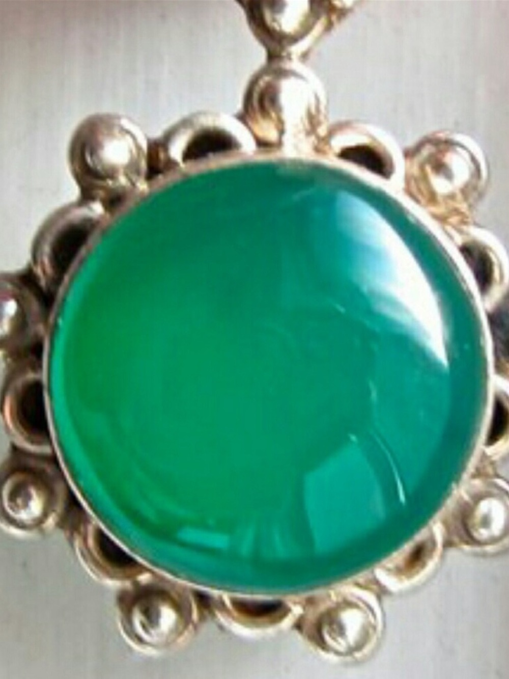 Vintage Green Glass Cabochon Pendant Necklace